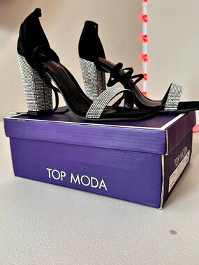 Top Moda Dakota-20 Rhinestone Heels Black & Silver US 7½